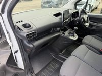 USED 2022 72 TOYOTA PROACE CITY 1.5 BlueHDi Icon Short Panel Van 5dr Diesel Manual SWB Euro 6 (s/s) (100 bhp) 1 OWNER ONLY 30K AIR CON REVERSE CAMERA 6 SPEED COMES WITH 1 YEARS MOT AND SERVICE