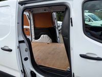 USED 2022 72 TOYOTA PROACE CITY 1.5 BlueHDi Icon Short Panel Van 5dr Diesel Manual SWB Euro 6 (s/s) (100 bhp) 1 OWNER ONLY 30K AIR CON REVERSE CAMERA 6 SPEED COMES WITH 1 YEARS MOT AND SERVICE