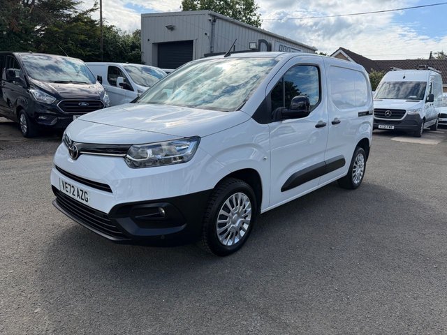 View our TOYOTA PROACE CITY