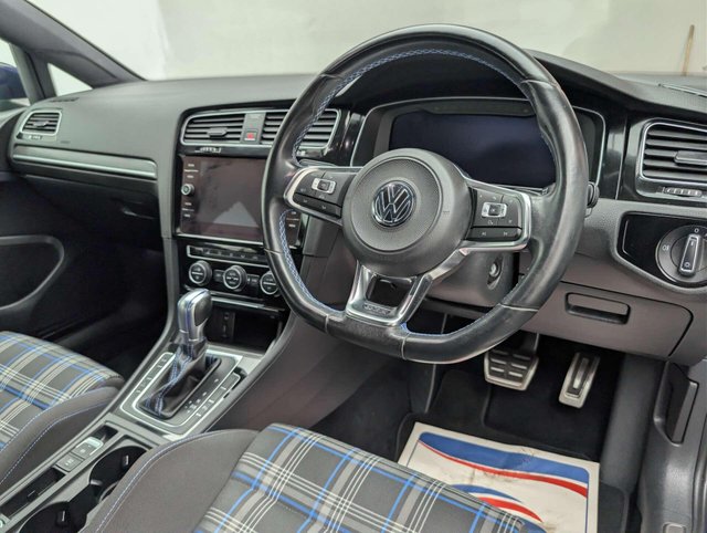 USED 2018 18 VOLKSWAGEN GOLF 1.4 Golf GTE Semi-Auto 5dr CLICK & COLLECT/ HOME DELIVERY