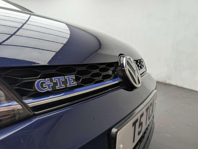 USED 2018 18 VOLKSWAGEN GOLF 1.4 Golf GTE Semi-Auto 5dr CLICK & COLLECT/ HOME DELIVERY