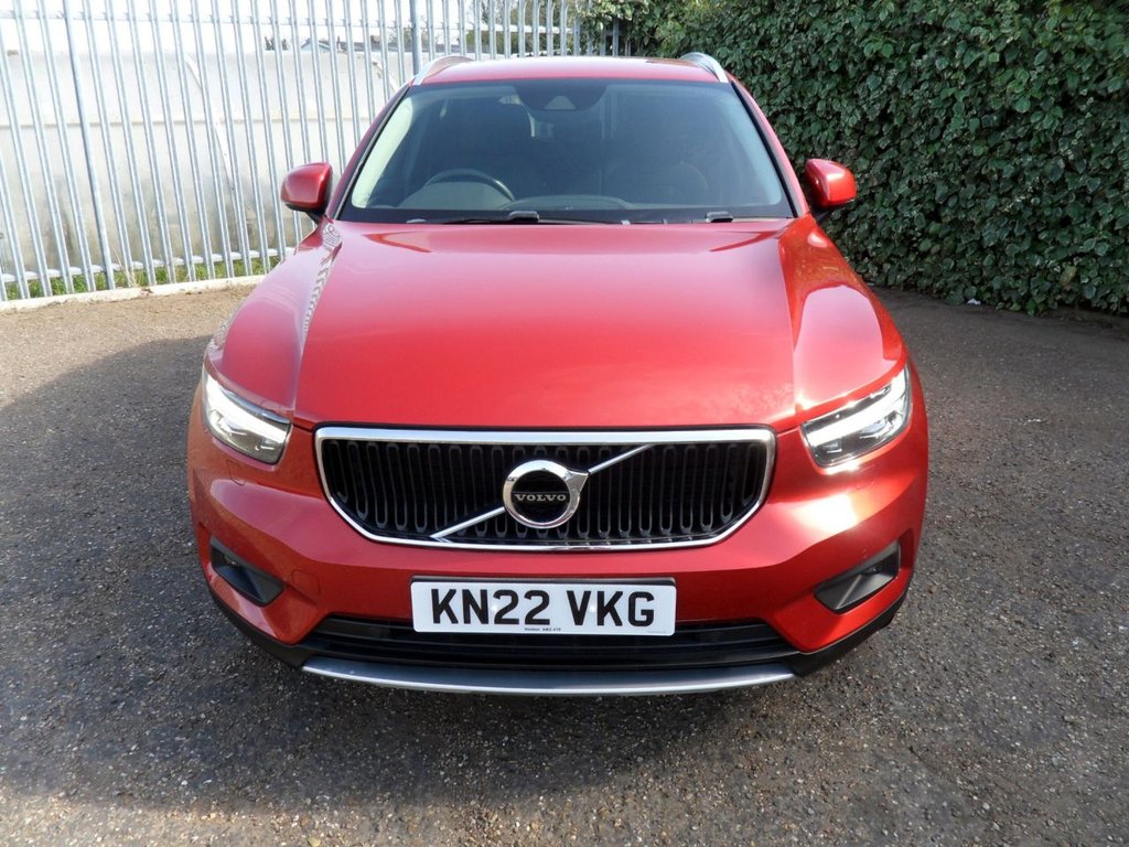 USED 2022 22 VOLVO XC40 1.5 T3 Momentum SUV 5dr Petrol Manual Euro 6 (s/s) (163 ps) 1.5T3 Momentum Edition