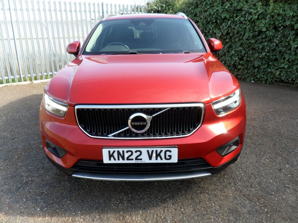 USED 2022 22 VOLVO XC40 1.5 T3 Momentum SUV 5dr Petrol Manual Euro 6 (s/s) (163 ps) 1.5T3 Momentum Edition