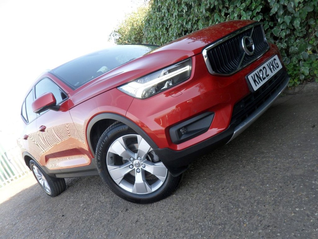 USED 2022 22 VOLVO XC40 1.5 T3 Momentum SUV 5dr Petrol Manual Euro 6 (s/s) (163 ps) 1.5T3 Momentum Edition
