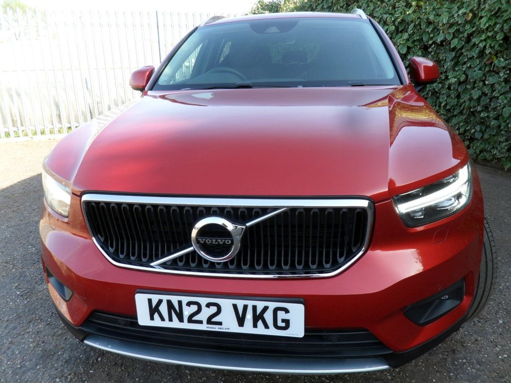 USED 2022 22 VOLVO XC40 1.5 T3 Momentum SUV 5dr Petrol Manual Euro 6 (s/s) (163 ps) 1.5T3 Momentum Edition