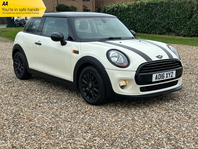 View our MINI Hatch 1.2 One Hatchback 3dr Petrol Manual Euro 6 (s/s) (102 ps)
