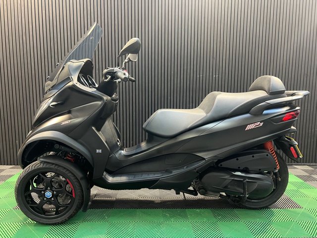 View our PIAGGIO MP3 350
