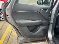 USED 2023 73 RENAULT CAPTUR 1.6 E-TECH 9.8kWh techno SUV 5dr Petrol Plug-in Hybrid Auto Euro 6 (s/s) (160 ps) Navigation, Rear camera, 1 owner from newNavigation
