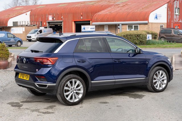 View our VOLKSWAGEN T-ROC