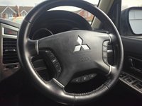 USED 2015 65 MITSUBISHI SHOGUN 3.2 DI-DC SG3 SUV 5dr Diesel Auto 4WD Euro 6 LWB (187 ps) TOWBAR, HEATED SEATS, SUNROOF