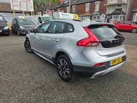 USED 2016 16 VOLVO V40 CROSS COUNTRY 2.0 D4 Nav Plus Hatchback 5dr Diesel Auto Euro 6 (s/s) (190 ps) &pound;35 ROAD TAX. ULEZ COMPLIANT. SAT NAV.