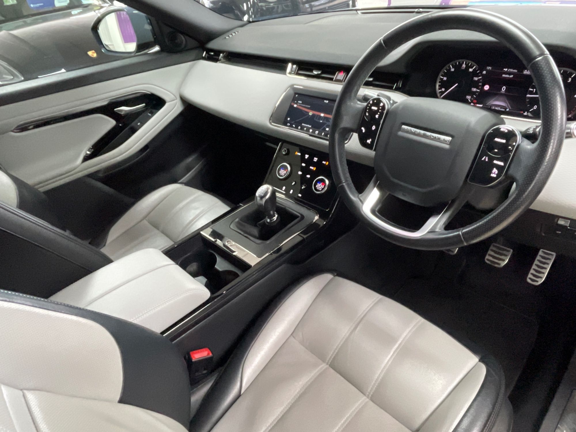 USED 2020 20 LAND ROVER RANGE ROVER EVOQUE 2.0 D150 R-Dynamic S SUV 5dr Diesel Manual FWD Euro 6 (s/s) (150 ps) 