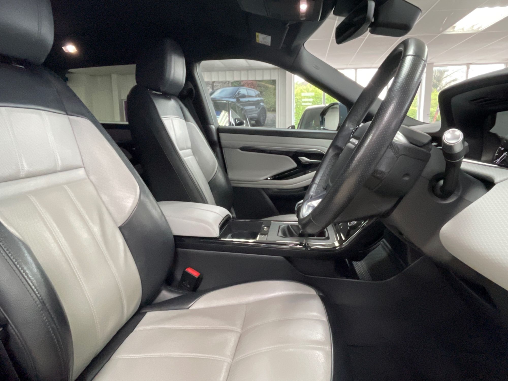 USED 2020 20 LAND ROVER RANGE ROVER EVOQUE 2.0 D150 R-Dynamic S SUV 5dr Diesel Manual FWD Euro 6 (s/s) (150 ps) 