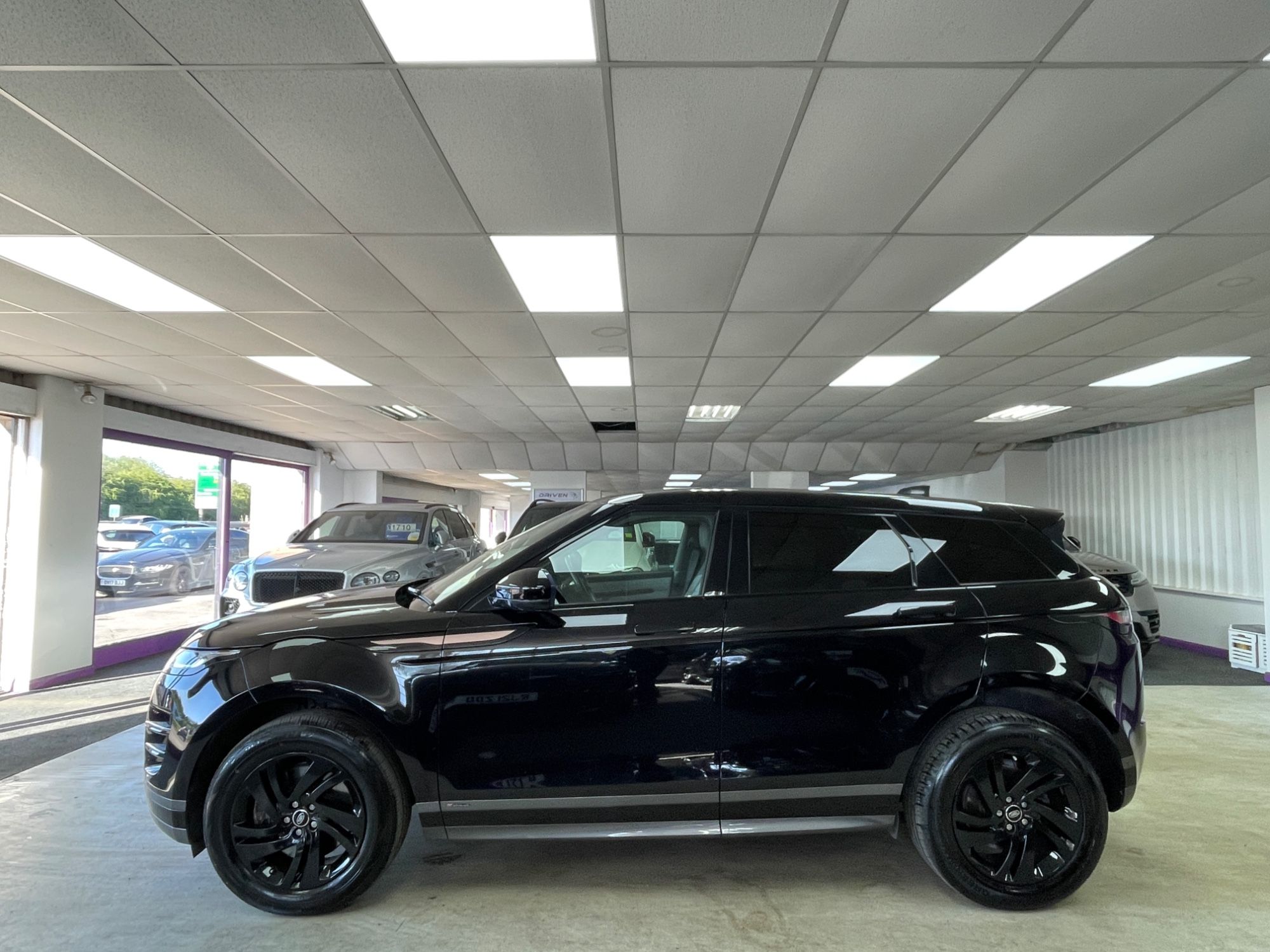 USED 2020 20 LAND ROVER RANGE ROVER EVOQUE 2.0 D150 R-Dynamic S SUV 5dr Diesel Manual FWD Euro 6 (s/s) (150 ps) 