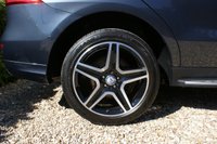 USED 2015 65 MERCEDES-BENZ M-CLASS 2.1 ML250 BlueTEC AMG Line SUV 5dr Diesel G-Tronic 4WD Euro 6 (s/s) (204 ps) Pan Roof COMAND Mem Seats