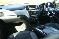 USED 2015 65 MERCEDES-BENZ M-CLASS 2.1 ML250 BlueTEC AMG Line SUV 5dr Diesel G-Tronic 4WD Euro 6 (s/s) (204 ps) Pan Roof COMAND Mem Seats