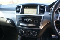 USED 2015 65 MERCEDES-BENZ M-CLASS 2.1 ML250 BlueTEC AMG Line SUV 5dr Diesel G-Tronic 4WD Euro 6 (s/s) (204 ps) Pan Roof COMAND Mem Seats