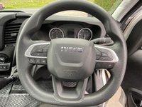 USED 2023 23 IVECO DAILY 35S14 BUSINESS 2.3 HDI 140BHP SRW LWB DROPSIDE WITH TAILIFT Higher Specification Business Model with Air Con, Cruise Control, Rear Camera, Fitted With LWB Dropside Body with Mesh Style Taiift, Safety Rails, Strobe Lighting, Work Lights, Roof Beacon & Tow Pack! Ideal For Traffic Management Or Small Plant Transportation!