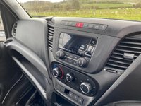 USED 2023 23 IVECO DAILY 35S14 BUSINESS 2.3 HDI 140BHP SRW LWB DROPSIDE WITH TAILIFT Higher Specification Business Model with Air Con, Cruise Control, Rear Camera, Fitted With LWB Dropside Body with Mesh Style Taiift, Safety Rails, Strobe Lighting, Work Lights, Roof Beacon & Tow Pack! Ideal For Traffic Management Or Small Plant Transportation!