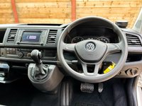 USED 2019 69 VOLKSWAGEN TRANSPORTER SHUTTLE 2.0 TDI SE Minibus Double Cab 5dr Diesel DSG FWD LWB Euro 6 (s/s) (150 ps) 