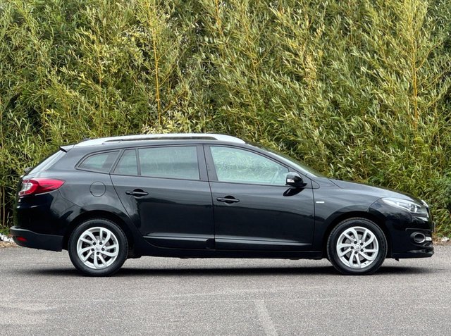 View our RENAULT MEGANE