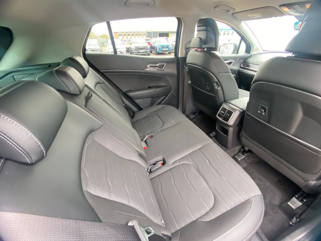 USED 2025 75 KIA SPORTAGE 1.6 h T-GDi 3 SUV 5dr Petrol Hybrid Auto Euro 6 (s/s) (207 bhp) CARPLAY+CAMERA+SAT NAV+CRUISE