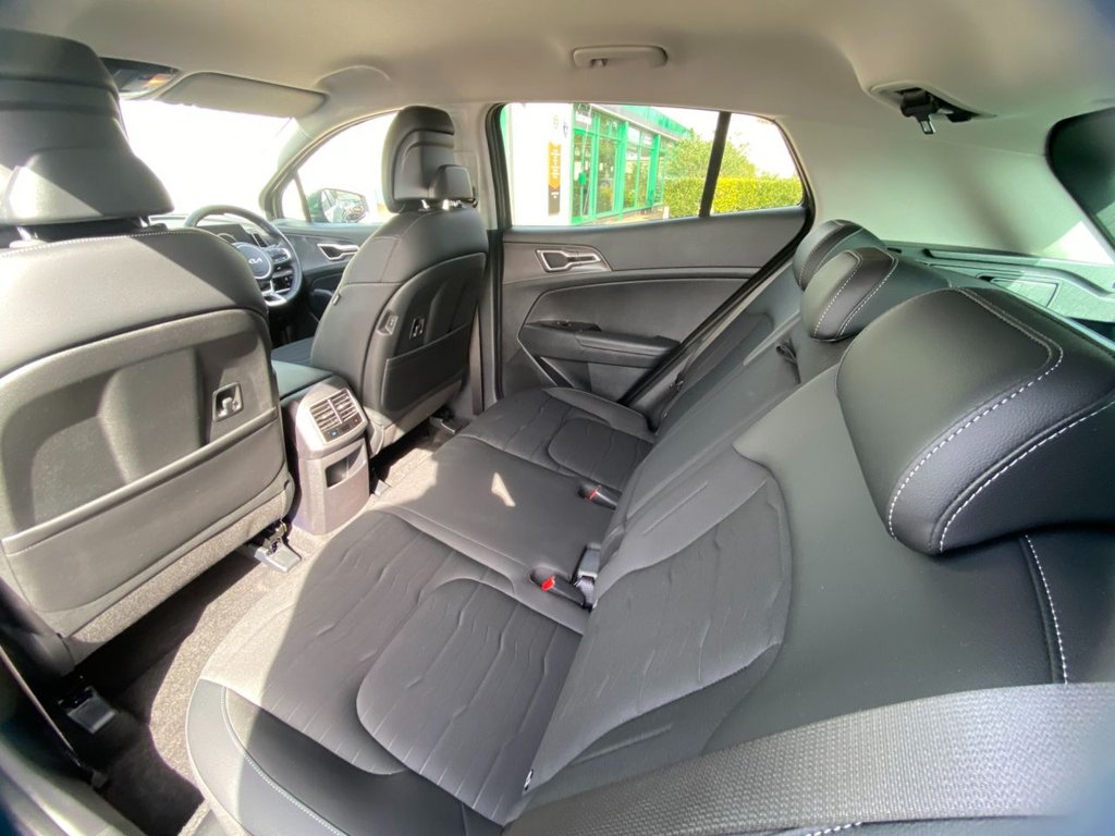 USED 2025 75 KIA SPORTAGE 1.6 h T-GDi 3 SUV 5dr Petrol Hybrid Auto Euro 6 (s/s) (207 bhp) CARPLAY+CAMERA+SAT NAV+CRUISE