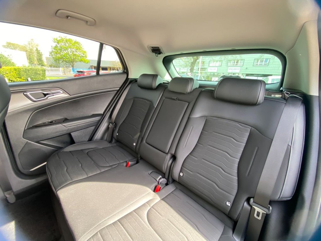 USED 2025 75 KIA SPORTAGE 1.6 h T-GDi 3 SUV 5dr Petrol Hybrid Auto Euro 6 (s/s) (207 bhp) CARPLAY+CAMERA+SAT NAV+CRUISE
