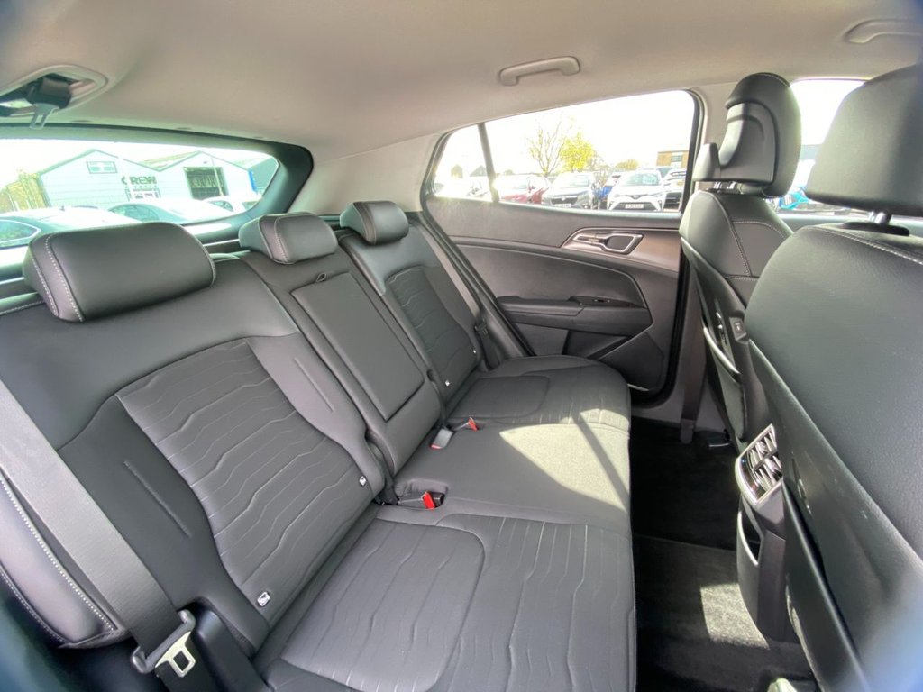 USED 2025 75 KIA SPORTAGE 1.6 h T-GDi 3 SUV 5dr Petrol Hybrid Auto Euro 6 (s/s) (207 bhp) CARPLAY+CAMERA+SAT NAV+CRUISE