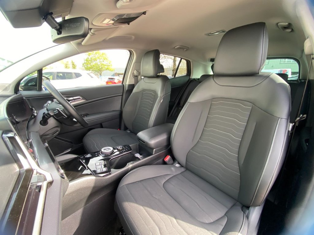 USED 2025 75 KIA SPORTAGE 1.6 h T-GDi 3 SUV 5dr Petrol Hybrid Auto Euro 6 (s/s) (207 bhp) CARPLAY+CAMERA+SAT NAV+CRUISE