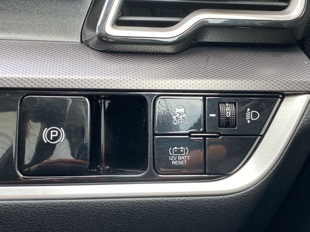 USED 2025 75 KIA SPORTAGE 1.6 h T-GDi 3 SUV 5dr Petrol Hybrid Auto Euro 6 (s/s) (207 bhp) CARPLAY+CAMERA+SAT NAV+CRUISE