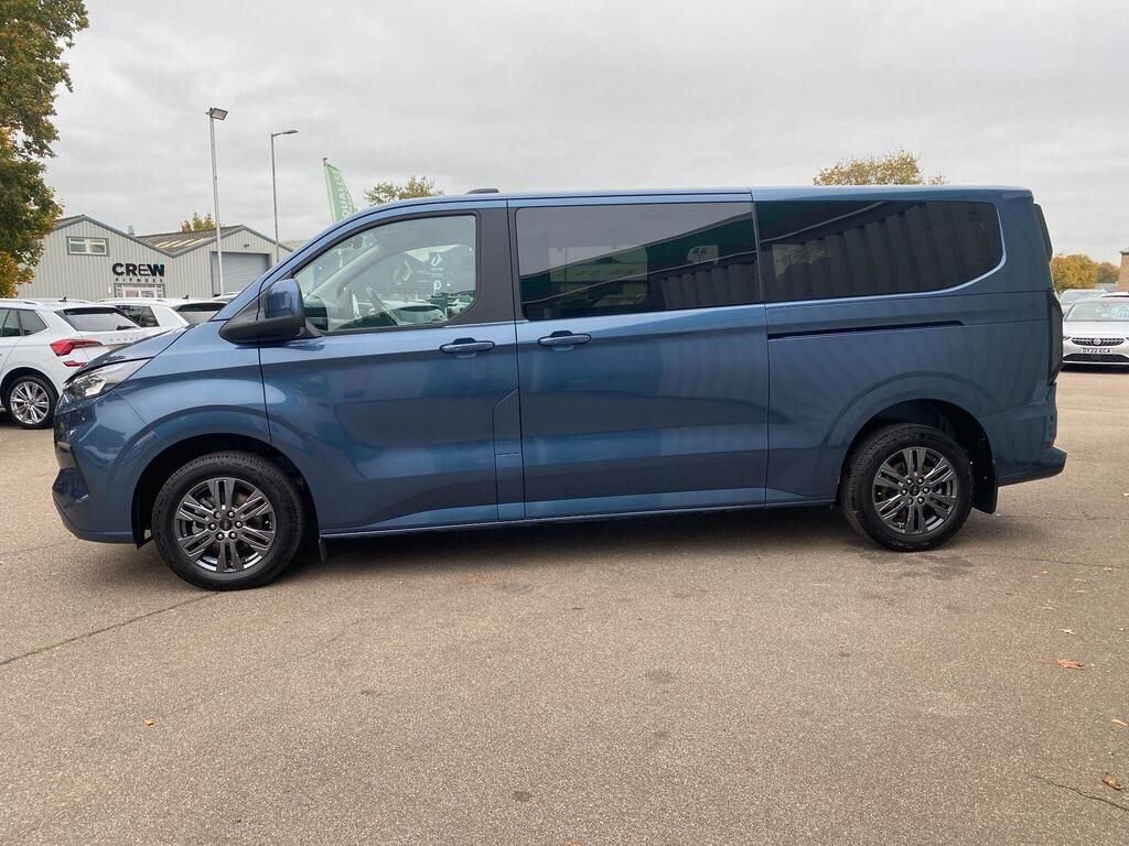 USED 2025 25 FORD TOURNEO CUSTOM 2.0 320 EcoBlue Titanium Luxe Minibus Double Cab 5dr Diesel Manual L2 Euro 6 (s/s) (150 ps) BIG SAVING FROM NEW +3000 MILES