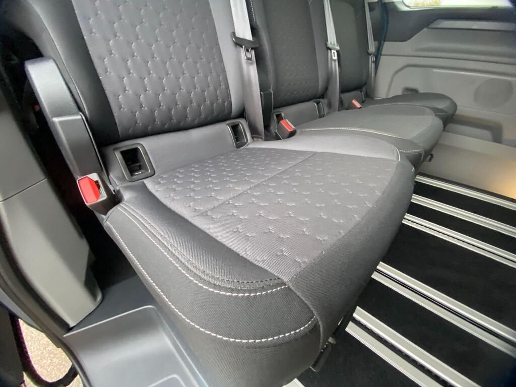 USED 2025 25 FORD TOURNEO CUSTOM 2.0 320 EcoBlue Titanium Luxe Minibus Double Cab 5dr Diesel Manual L2 Euro 6 (s/s) (150 ps) BIG SAVING FROM NEW +3000 MILES