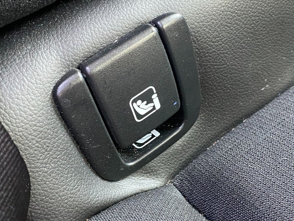 USED 2019 19 VOLVO V60 CROSS COUNTRY 2.0 D4 Plus Estate 5dr Diesel Auto AWD Euro 6 (s/s) (190 ps) WINTER PACK+SAT NAV+2 KEYS+FSH