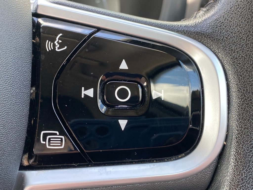 USED 2019 19 VOLVO V60 CROSS COUNTRY 2.0 D4 Plus Estate 5dr Diesel Auto AWD Euro 6 (s/s) (190 ps) WINTER PACK+SAT NAV+2 KEYS+FSH