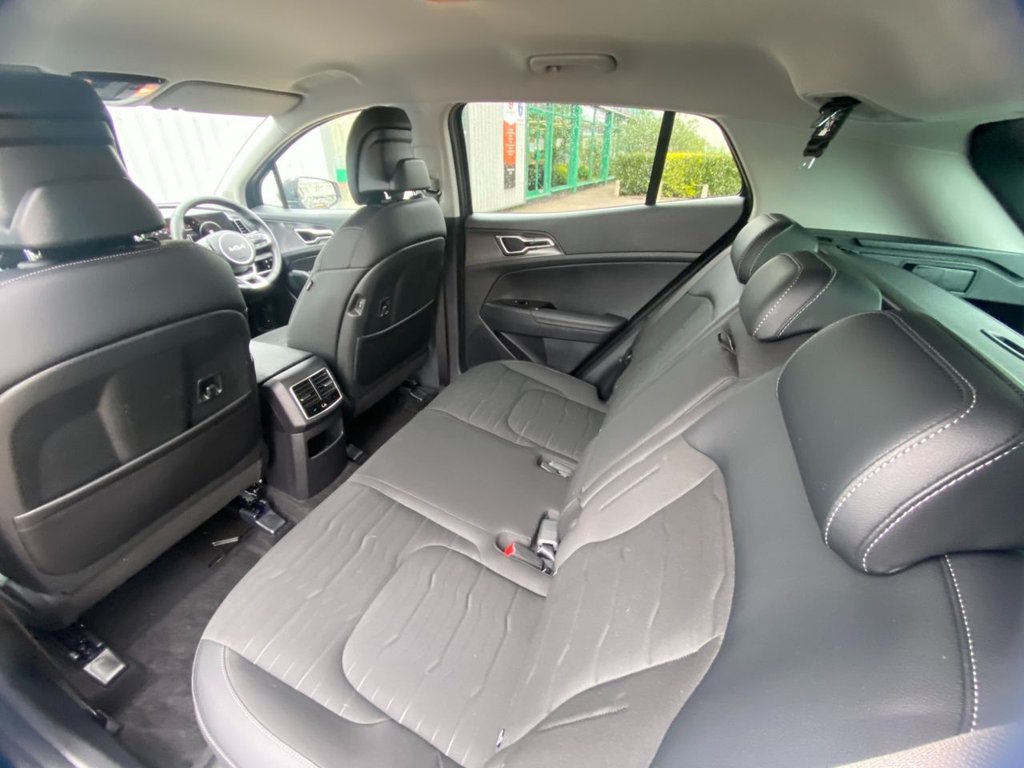 USED 2025 75 KIA SPORTAGE 1.6 h T-GDi 3 SUV 5dr Petrol Hybrid Auto Euro 6 (s/s) (207 bhp) CARPLAY+CAMERA+SAT NAV+CRUISE