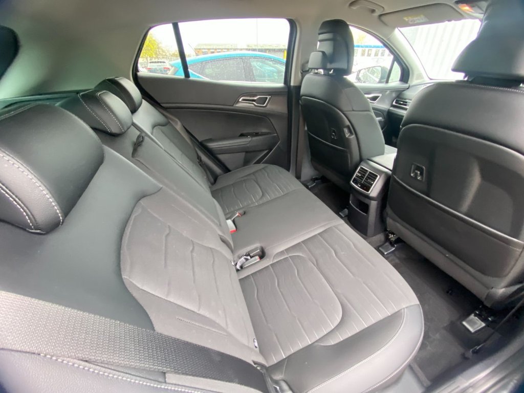 USED 2025 75 KIA SPORTAGE 1.6 h T-GDi 3 SUV 5dr Petrol Hybrid Auto Euro 6 (s/s) (207 bhp) CARPLAY+CAMERA+SAT NAV+CRUISE