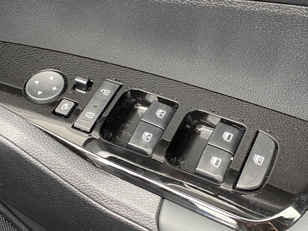 USED 2025 75 KIA SPORTAGE 1.6 h T-GDi 3 SUV 5dr Petrol Hybrid Auto Euro 6 (s/s) (207 bhp) CARPLAY+CAMERA+SAT NAV+CRUISE