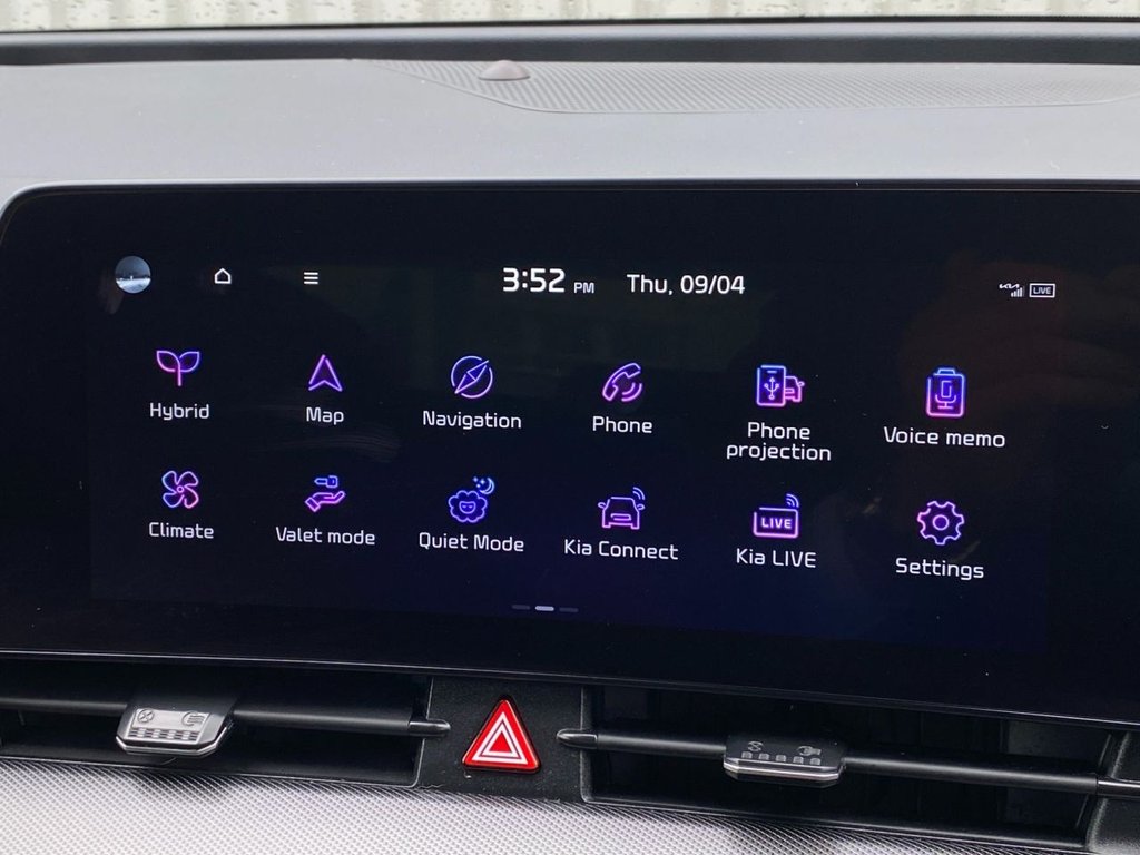 USED 2025 75 KIA SPORTAGE 1.6 h T-GDi 3 SUV 5dr Petrol Hybrid Auto Euro 6 (s/s) (207 bhp) CARPLAY+CAMERA+SAT NAV+CRUISE