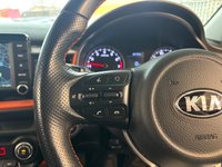 USED 2018 18 KIA STONIC 1.0 T-GDi First Edition SUV 5dr Petrol Manual Euro 6 (s/s) (118 bhp)+2 KEYS+1 FORMER KEEPER+CLIMATE+FSH 7 STAMPS+PRIVACY+PARK CONTROL+HALF LEATHER SEATS+17