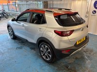 USED 2018 18 KIA STONIC 1.0 T-GDi First Edition SUV 5dr Petrol Manual Euro 6 (s/s) (118 bhp)+2 KEYS+1 FORMER KEEPER+CLIMATE+FSH 7 STAMPS+PRIVACY+PARK CONTROL+HALF LEATHER SEATS+17