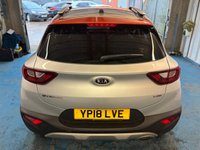 USED 2018 18 KIA STONIC 1.0 T-GDi First Edition SUV 5dr Petrol Manual Euro 6 (s/s) (118 bhp)+2 KEYS+1 FORMER KEEPER+CLIMATE+FSH 7 STAMPS+PRIVACY+PARK CONTROL+HALF LEATHER SEATS+17