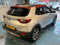 USED 2018 18 KIA STONIC 1.0 T-GDi First Edition SUV 5dr Petrol Manual Euro 6 (s/s) (118 bhp)+2 KEYS+1 FORMER KEEPER+CLIMATE+FSH 7 STAMPS+PRIVACY+PARK CONTROL+HALF LEATHER SEATS+17