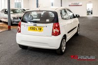 USED 2010 10 KIA PICANTO 1.1 Graphite Hatchback 5dr Petrol Manual (114 g/km, 64 bhp) LOW INSURANCE | 60 MPG | &pound;35 TAX