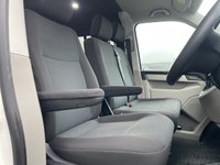 USED 2019 69 VOLKSWAGEN TRANSPORTER 2.0 TDI T30 Kombi Startline 5dr Diesel DSG FWD SWB Euro 6 (s/s) (150 ps) 1 Owner, 150 Bhp, DSG, AUTO GEARBOX, 6 Seat Kombi