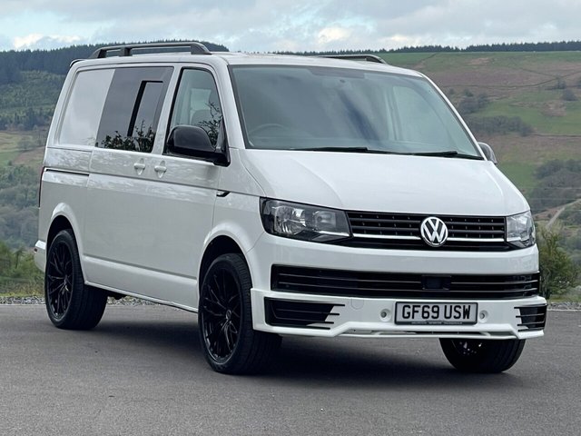 View our Volkswagen Transporter 2.0 TDI T30 Kombi Startline 5dr Diesel DSG FWD SWB Euro 6 (s/s) (150 ps)
