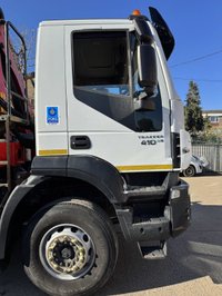 USED 2018 68 IVECO TRAKKER 2018 Iveco Trakker AD340T41 8x4 Crane & Tipper 