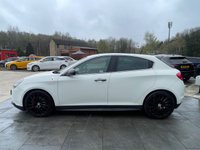 USED 2015 15 ALFA ROMEO GIULIETTA 1750 TBi Quadrifoglio Verde Hatchback 5dr Petrol TCT Euro 6 (s/s) (240 bhp) FRONT AND REAR SENSORS USB AUX