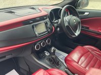 USED 2015 15 ALFA ROMEO GIULIETTA 1750 TBi Quadrifoglio Verde Hatchback 5dr Petrol TCT Euro 6 (s/s) (240 bhp) FRONT AND REAR SENSORS USB AUX
