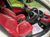 USED 2015 15 ALFA ROMEO GIULIETTA 1750 TBi Quadrifoglio Verde Hatchback 5dr Petrol TCT Euro 6 (s/s) (240 bhp) FRONT AND REAR SENSORS USB AUX